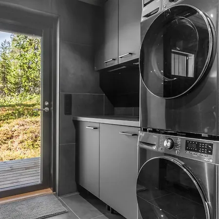 Villa Arctic Fellside By Hilla *