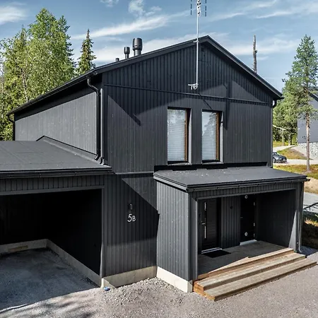 Villa Arctic Fellside By Hilla
